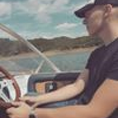 Dennis zoekt een Appartement / Studio / Woonboot in Groningen