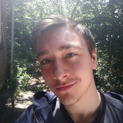 Milan zoekt een Huurwoning / Kamer / Appartement / Studio / Woonboot in Groningen